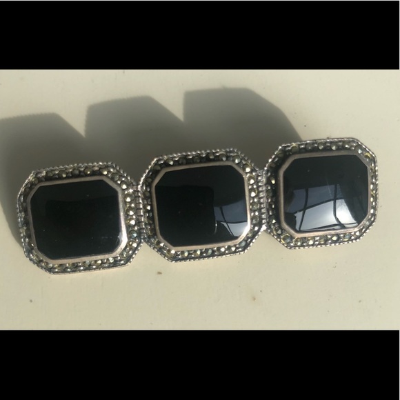 Sterling silver marcasite pin with onyx. - Picture 1 of 1